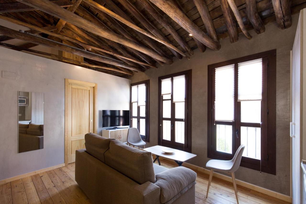 Los Lobos Suites Apartamentos Grenade Extérieur photo